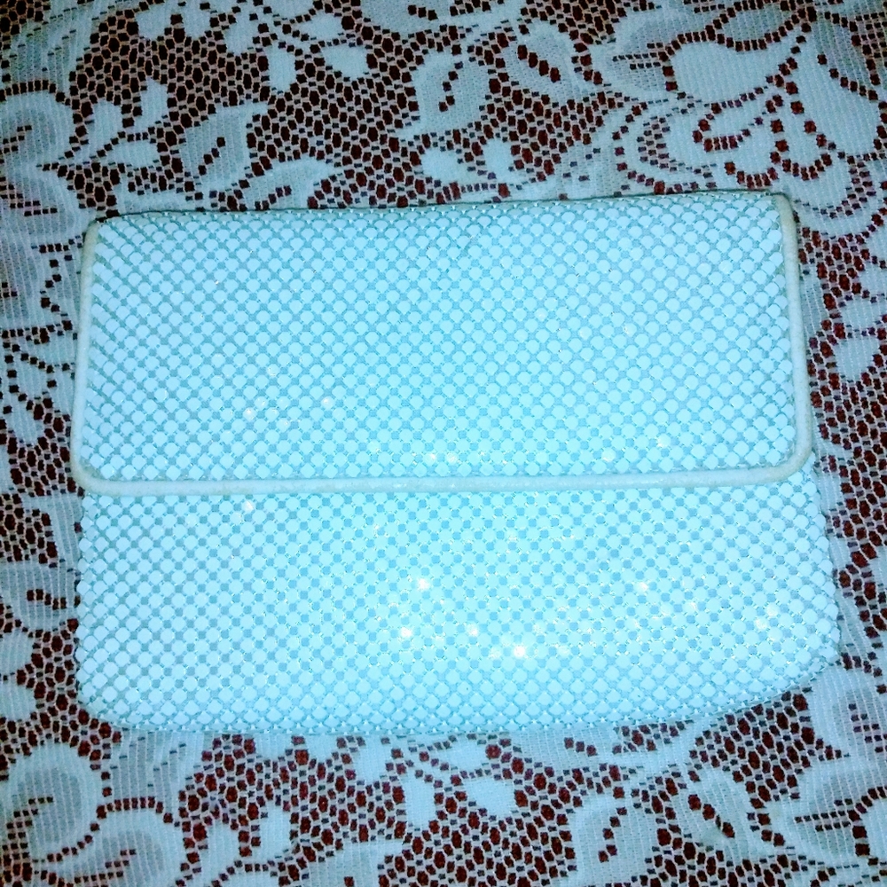 VINTAGE 80'S WHITE CHAINMAIL BAG